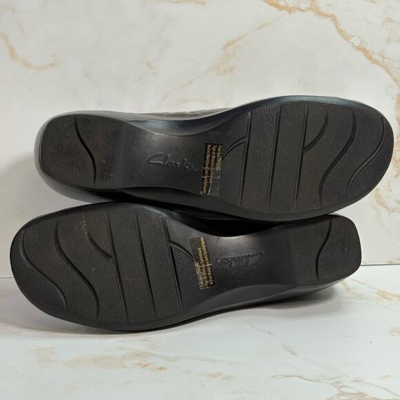 Clarks Bendables Brown Croc Embossed Loafers Comfort Slip-On Size 9.5M - Picture 9 of 14